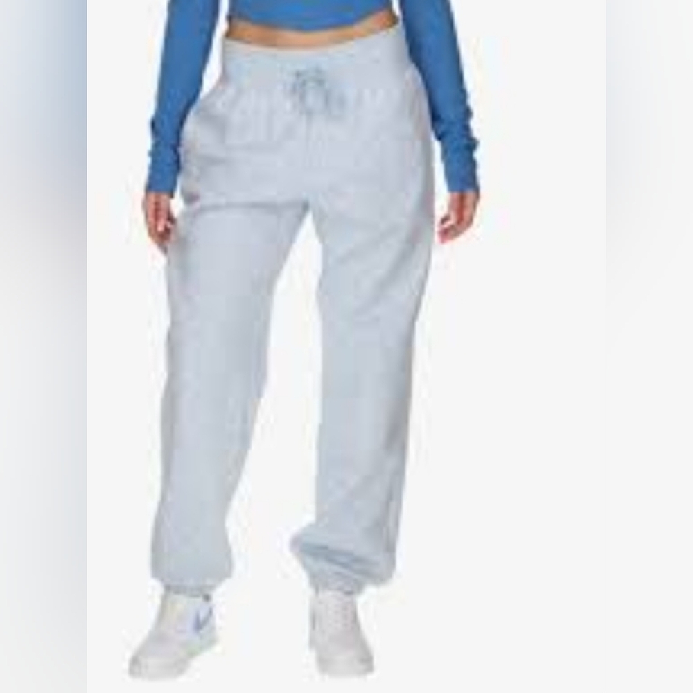 Nike Women's Prodwkte Sportswear Phoenix Fleece Size Small